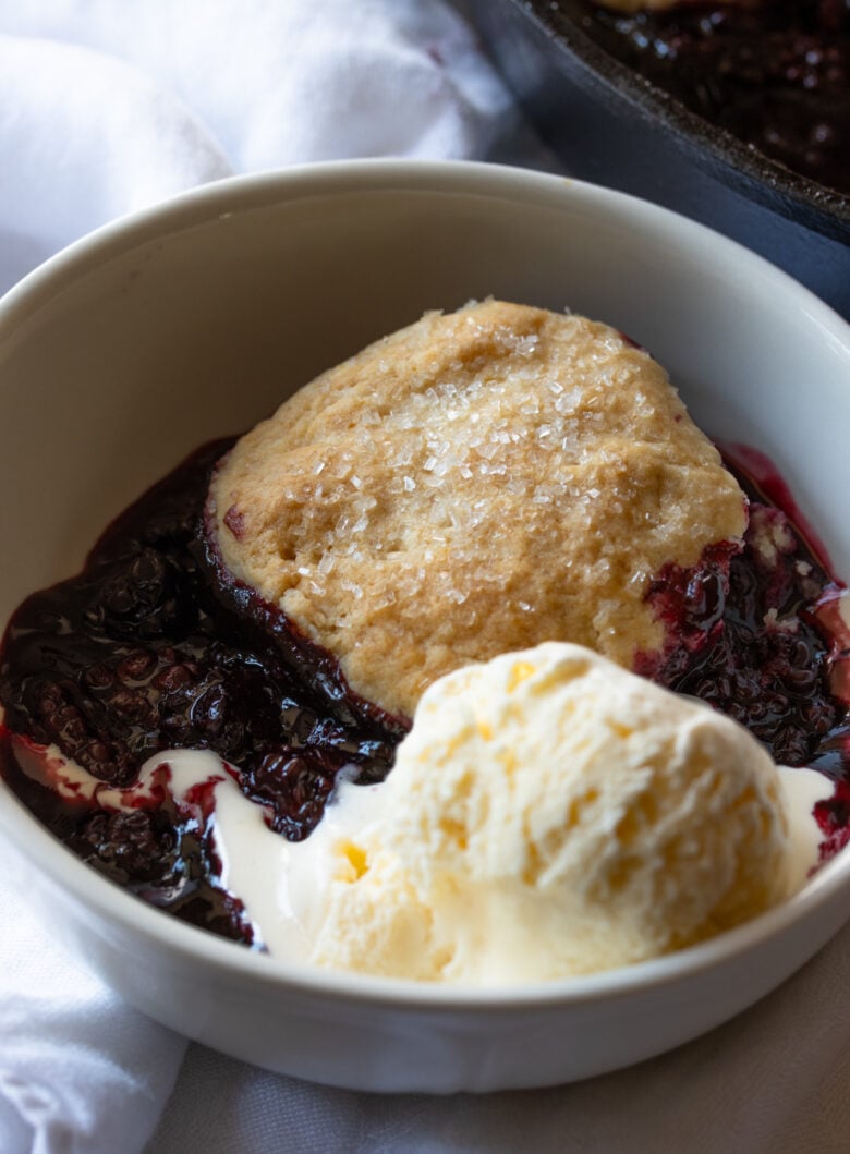 blackberry cobbler with vanilla ice cream