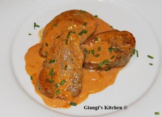 Medallions of pork tenderloin with creamy guajillo sauce