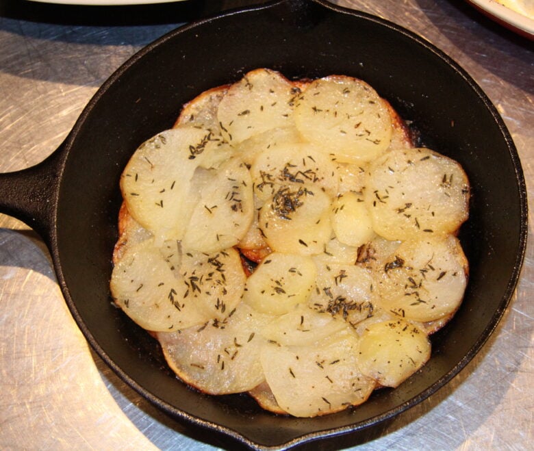 Potatoes Anna in skillet