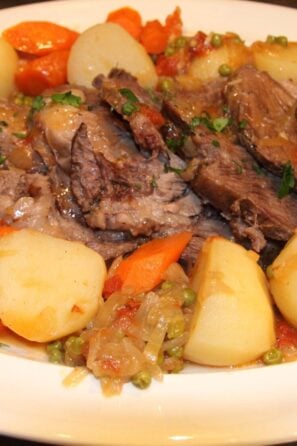 pot roast with vegetables