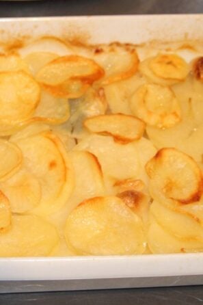 potatoes gratin with garlic