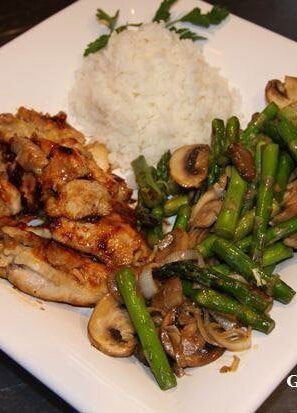 asparagus stir-fry with ginger mushrooms