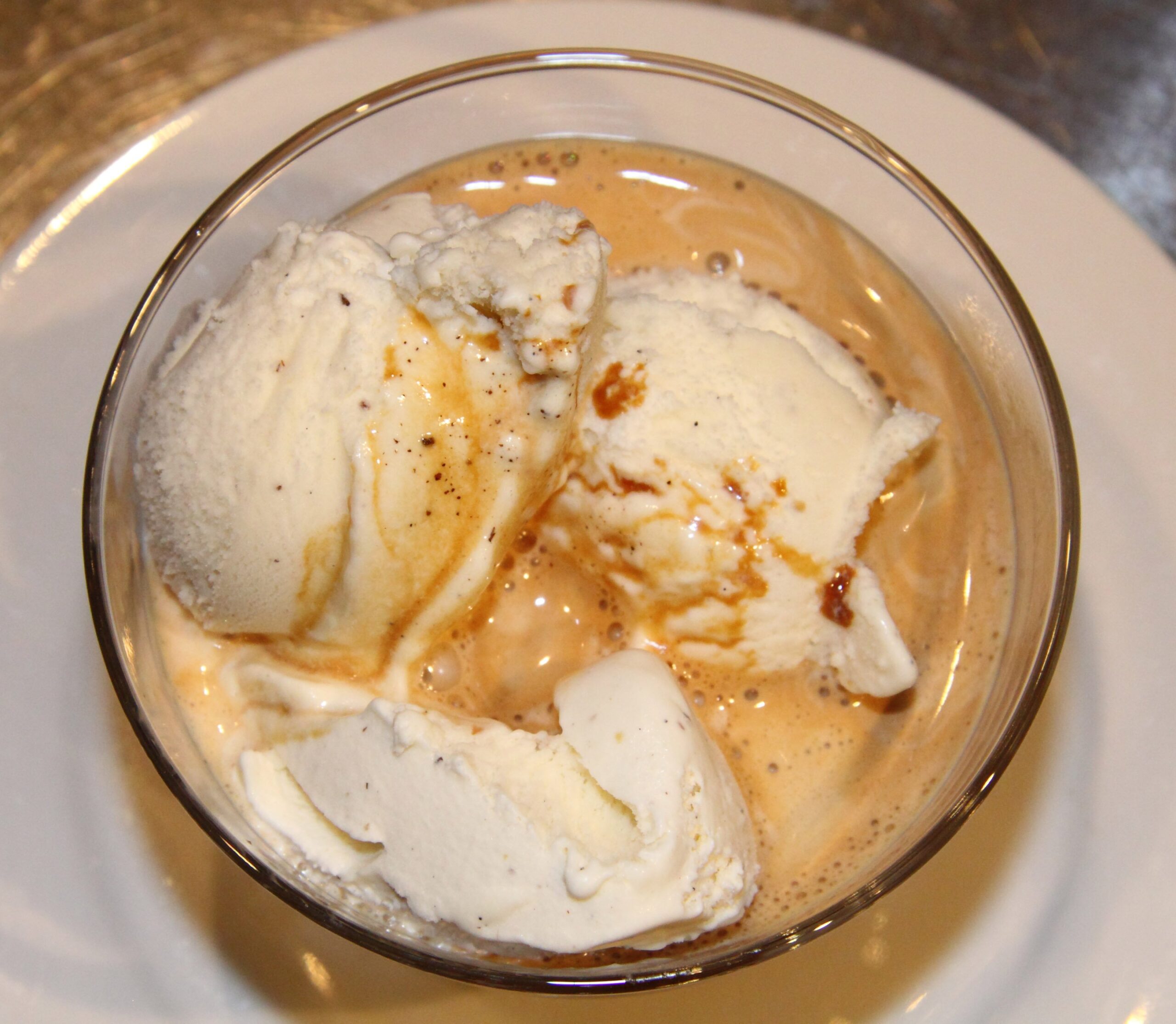 affogato al caffee