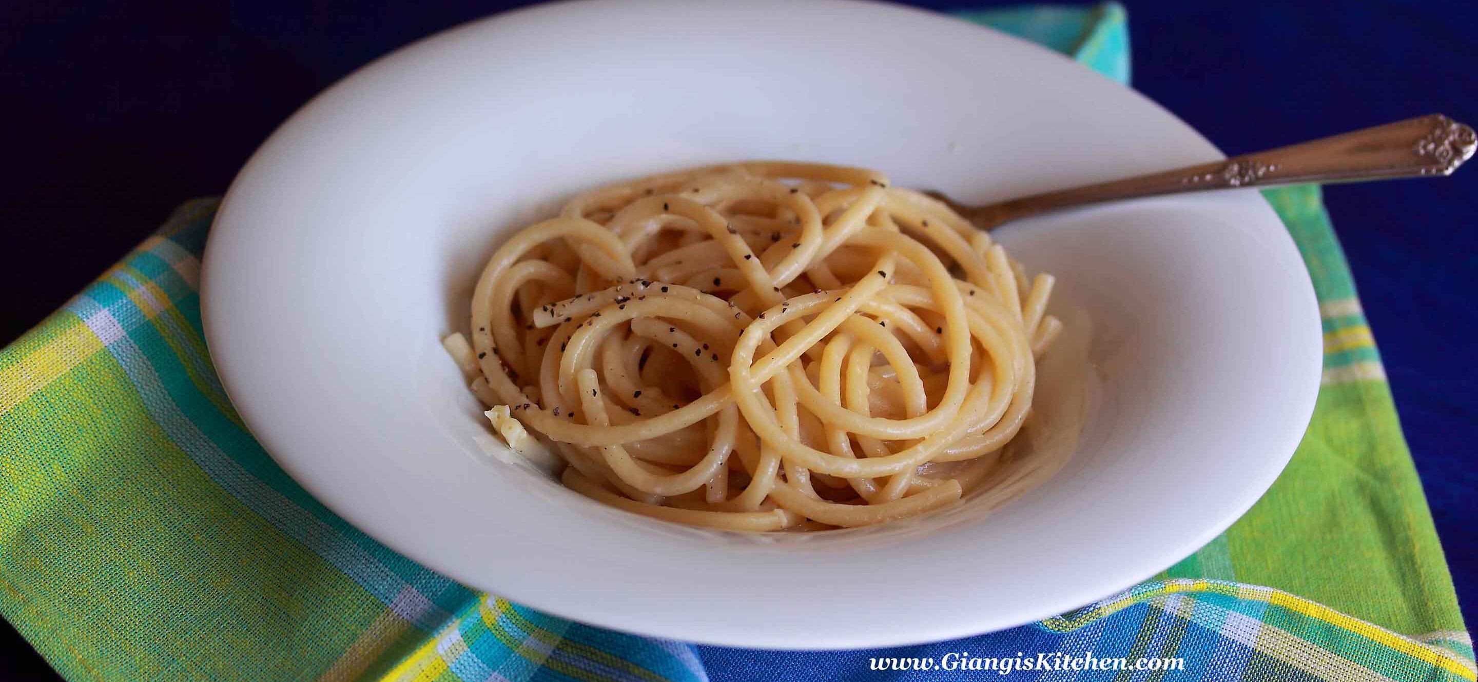 bucatini cacio e pepe