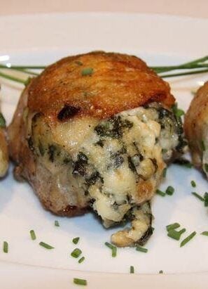 chicken with gorgonzola spinach