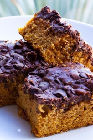 chocolate swirled pumpkin bars