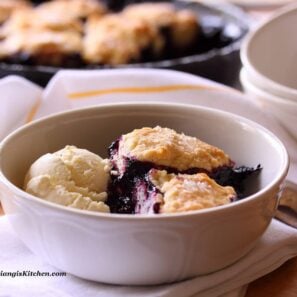 blackberry cobbler