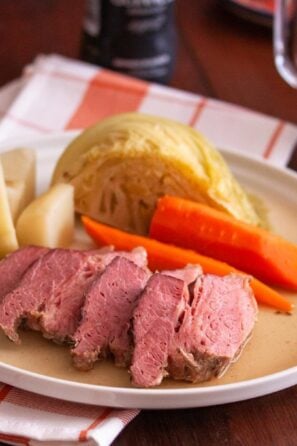 corned beef with horseradish cream sauce