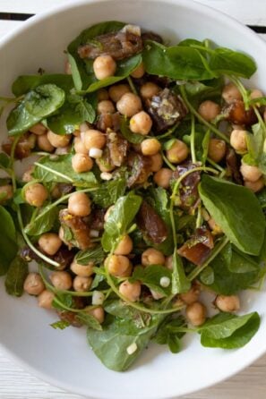 cresson, garbanzo beans, dates salad