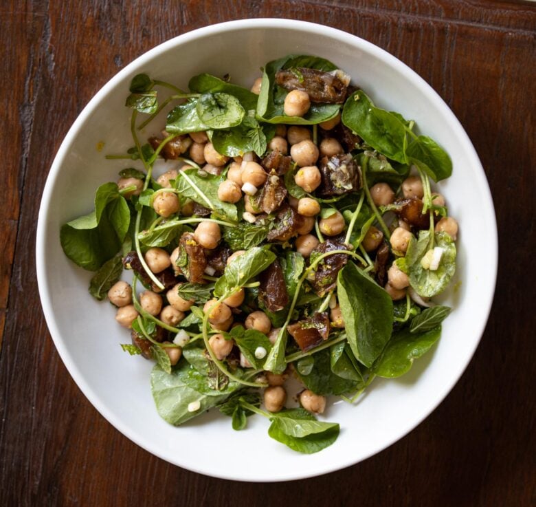 Cresson, garbanzo beans, dates salad