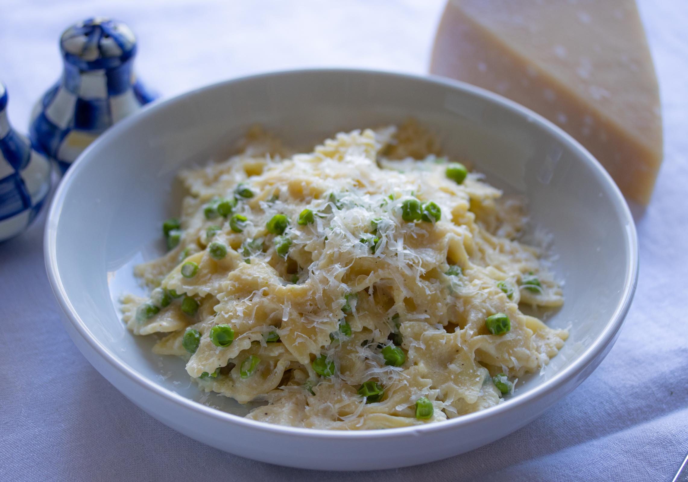 farfalle with ricotta and peas