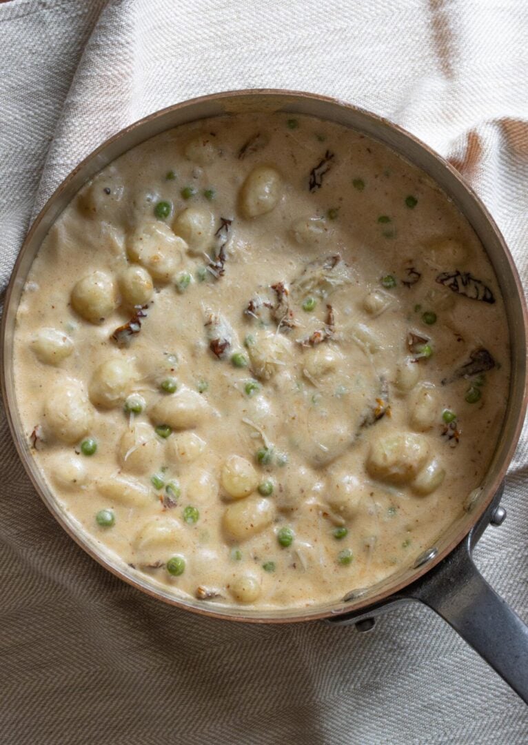 Gnocchi with Cream, Sun-Dried Tomatoes and Peas