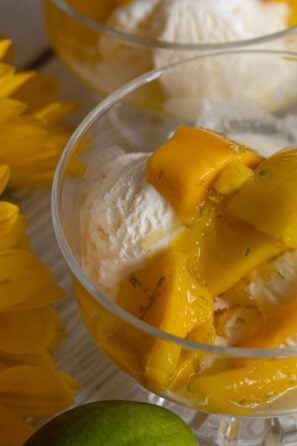 mangoes with rum and vanilla ice cream