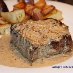 pan seared new york steak and whiskey sauce