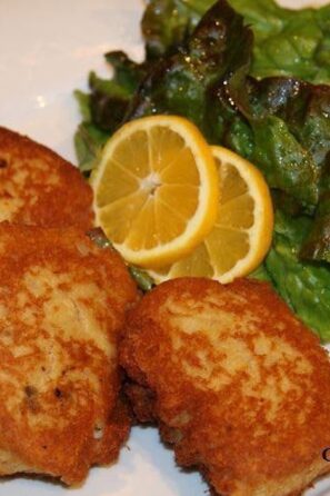 potatoes and salmon cakes