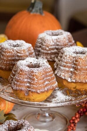 miniature pumpkin-spice bundt cakes