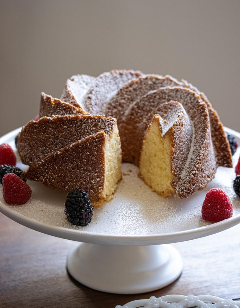 French Pound Cake or Quatre Quarts - Easy & Delicious