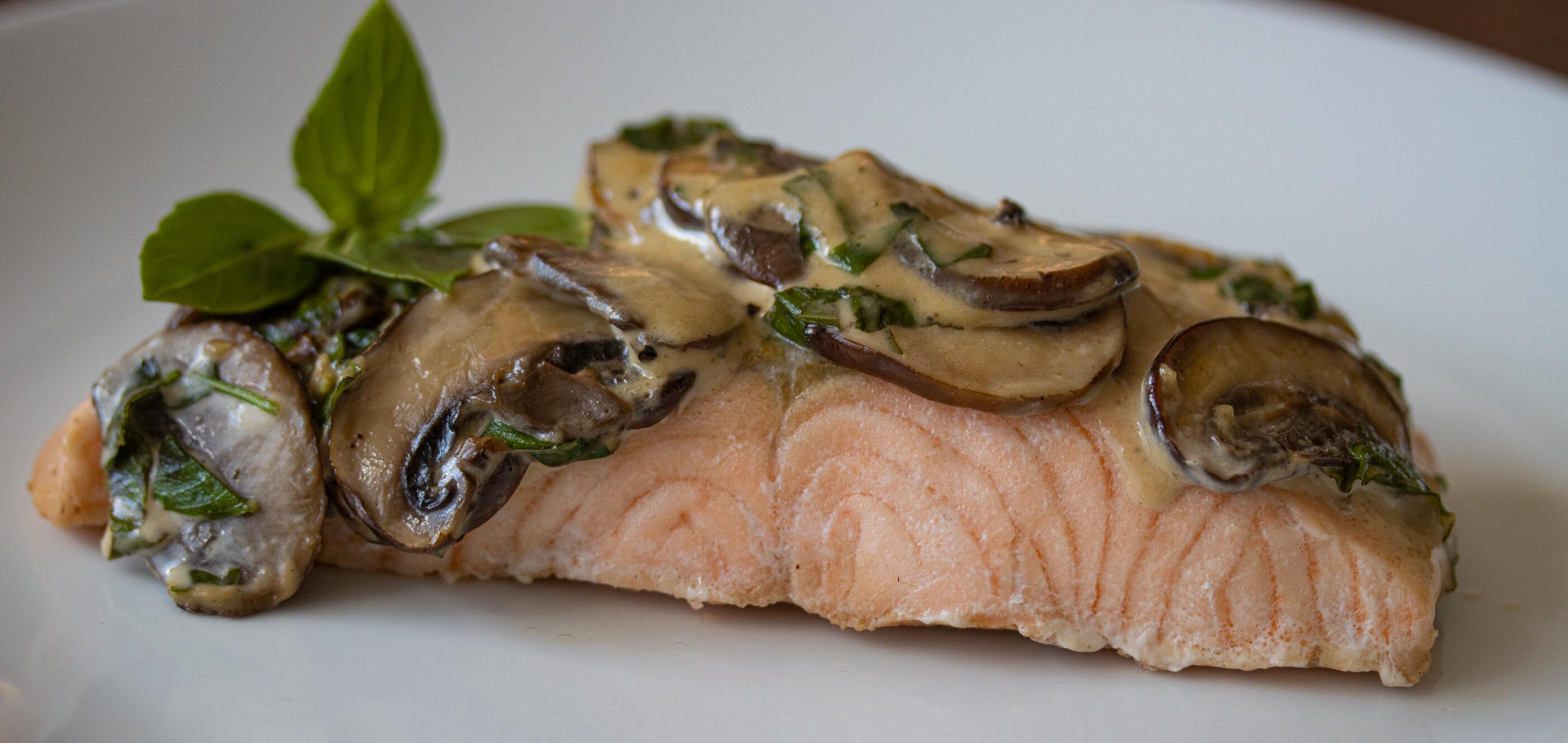 salmon with basil mushroom sauce