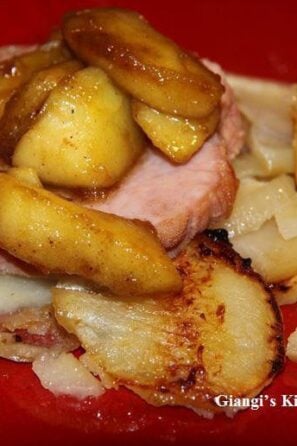 smoked pork chops with potatoes and sauteed apple slices