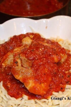 spaghetti rigati with chicken and tomato sauce